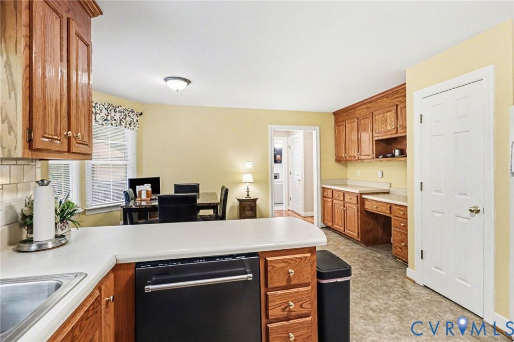 16406 Inchcape Road Moseley, VA 23120