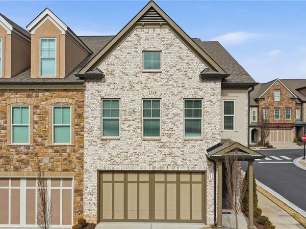 110 Via Roma , Woodstock, GA 30188