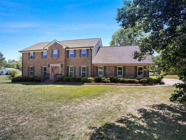910 Kite Lake Trail , Fayetteville, GA 30214