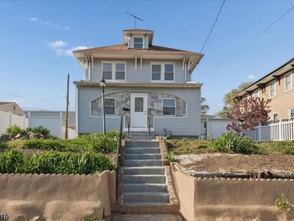 109 E 6Th Ave, Roselle, NJ 07203