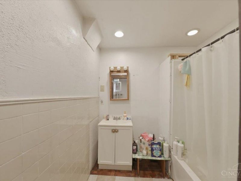 677 State Avenue, Cincinnati, OH 45204 Photo 15