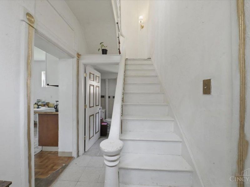 677 State Avenue, Cincinnati, OH 45204 Photo 5