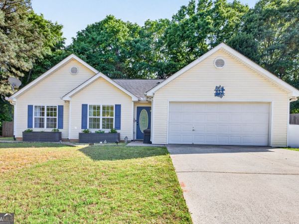 353 Glenmoor Place, Winder, GA 30680