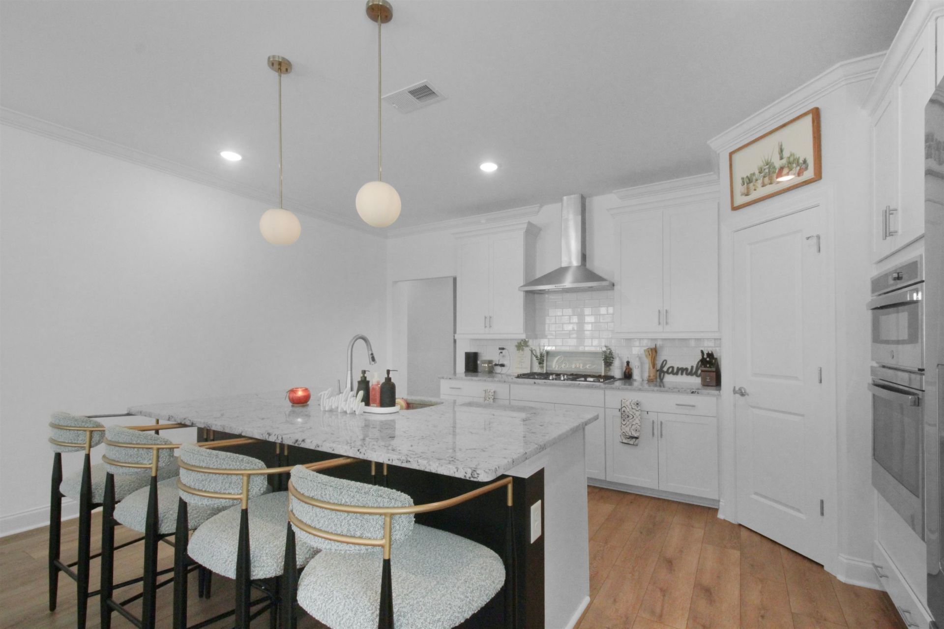 1059 Graybill Lane  Photo 6