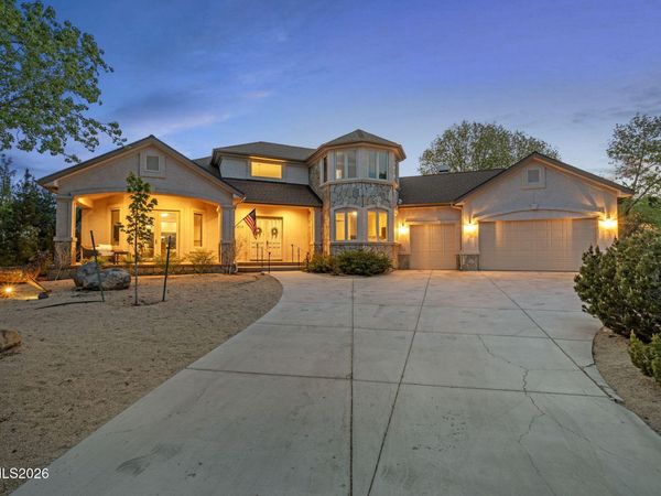 1215 Broken Feather Court, Reno, NV 89511