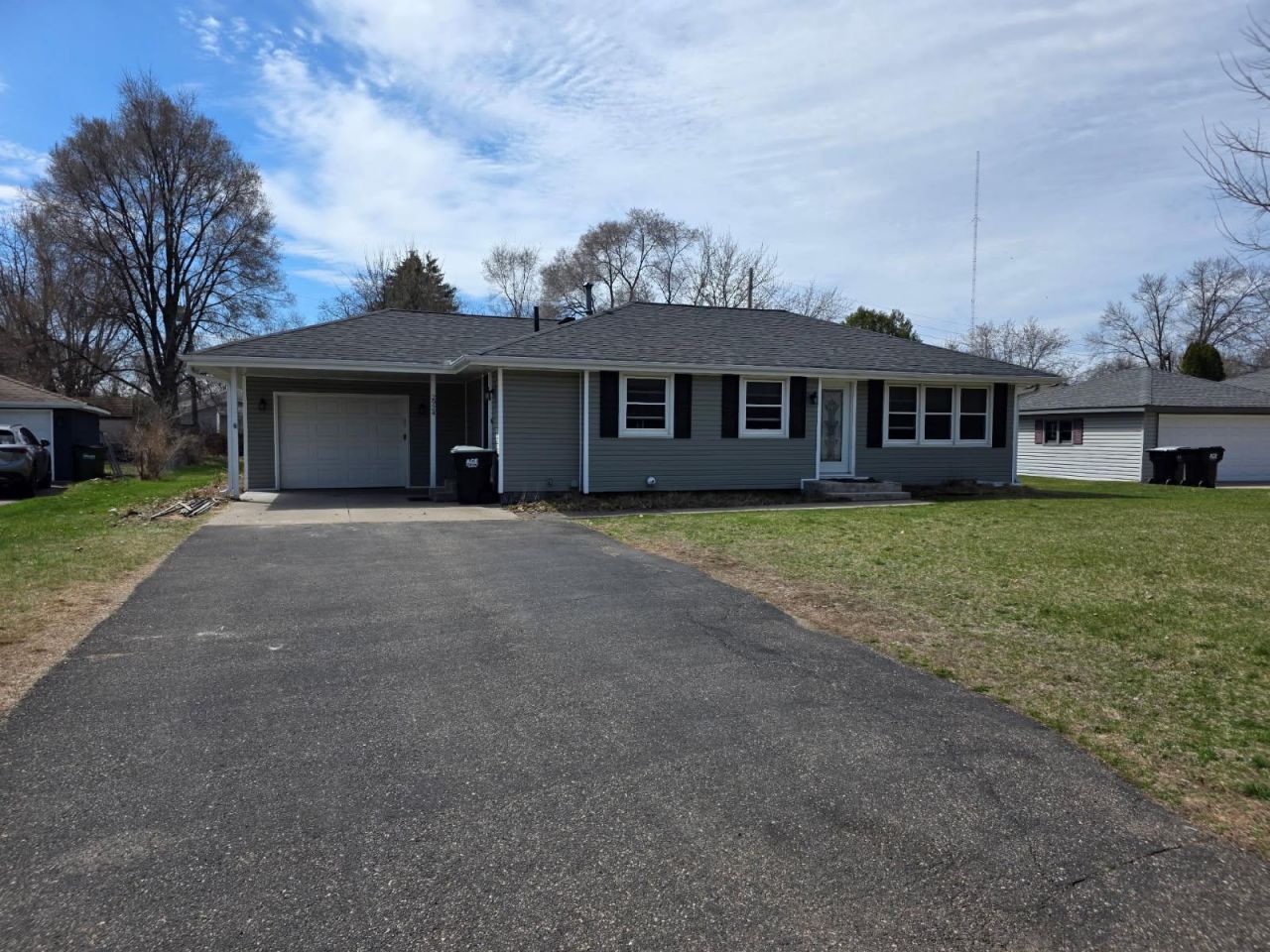 2924 116th Avenue NW, Coon Rapids, MN 55433