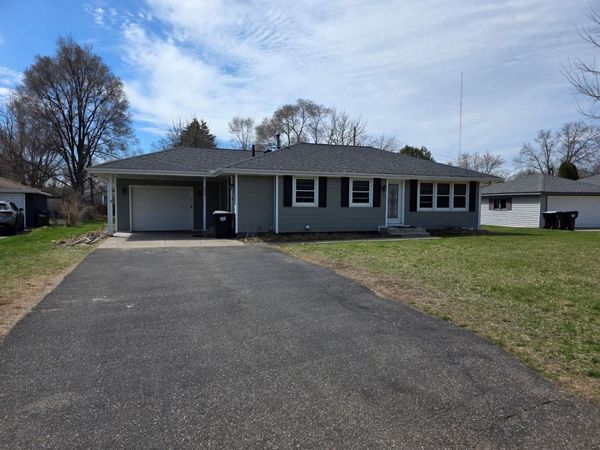 2924 116th Avenue NW, Coon Rapids, MN 55433