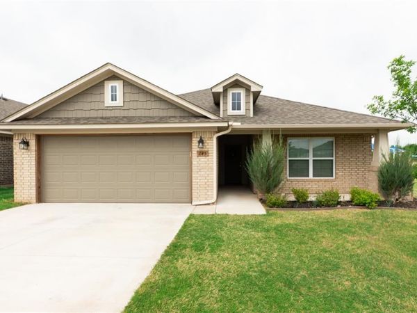 245 Vista Drive, Yukon, OK 73099