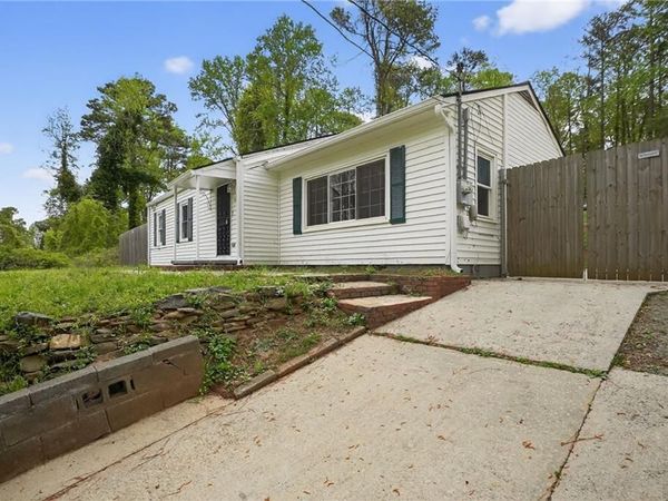 2252 Beecher Circle SW, Atlanta, GA 30311