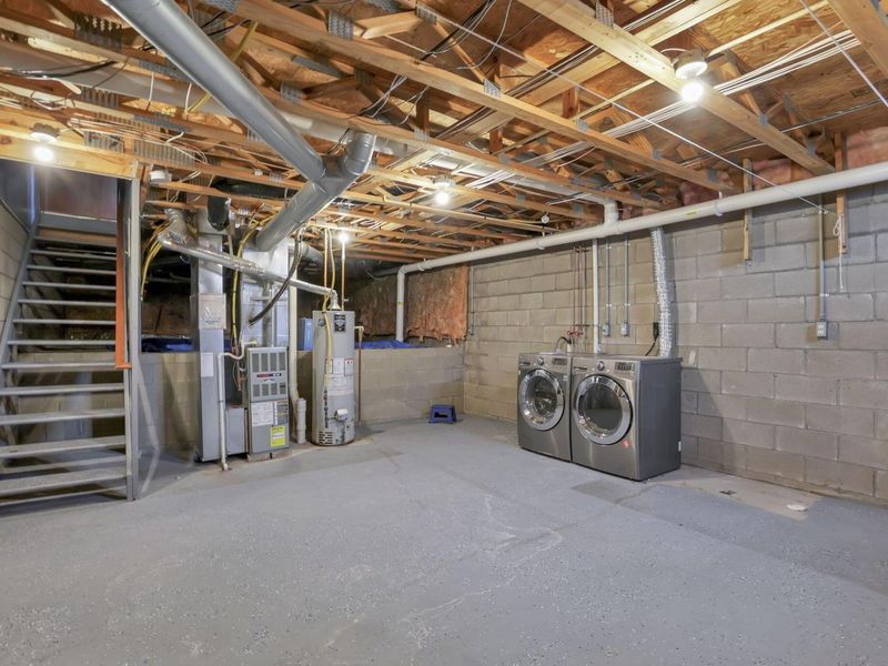 8483 Arlen Drive , Blacklick, OH 43004 Photo 32