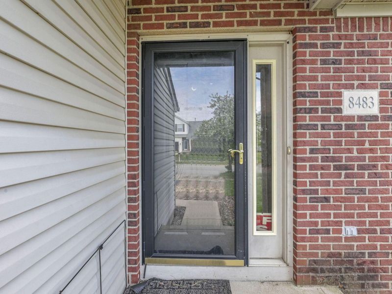 8483 Arlen Drive , Blacklick, OH 43004 Photo 4