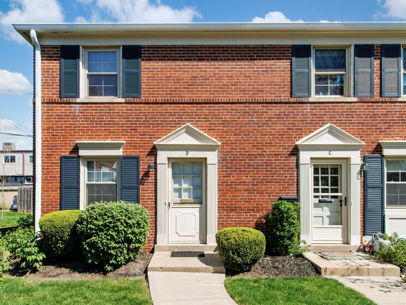 1845 Northwest Court , Unit D, Columbus, OH 43212 Photo 1