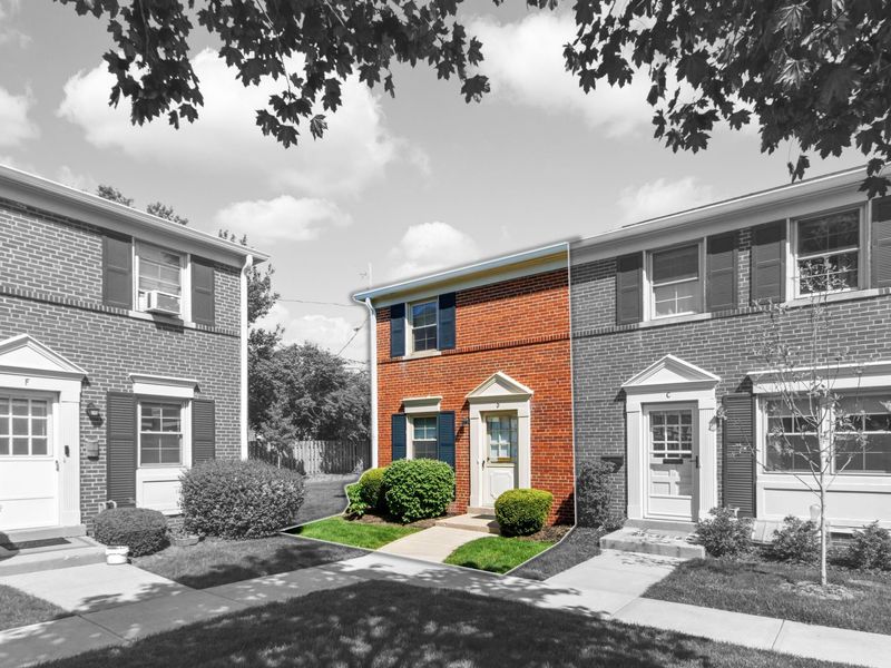 1845 Northwest Court , Unit D, Columbus, OH 43212 Photo 5