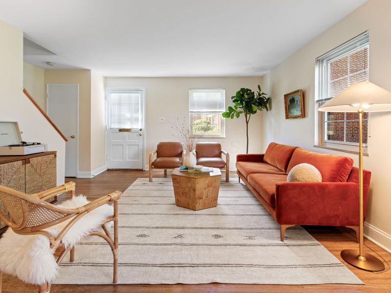 1845 Northwest Court , Unit D, Columbus, OH 43212 Photo 8