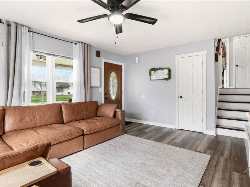 5054 Drivemere Road , Hilliard, OH 43026 Photo 10