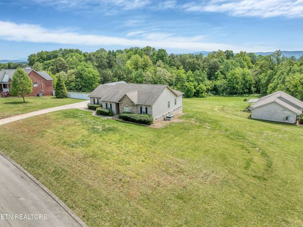 3237 Reiley Drive, Maryville, TN 37801