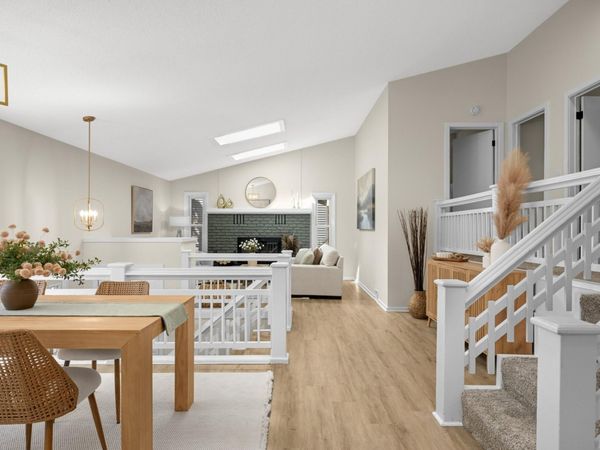 783 Berwood Avenue , Vadnais Heights, MN 55127