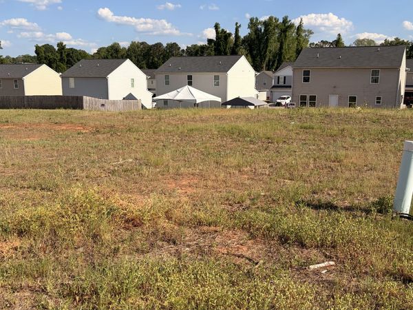 410 Foot Log Lane, Hogansville, GA 30230