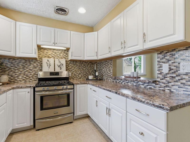 1352 Northridge Road , Columbus, OH 43224 Photo 22