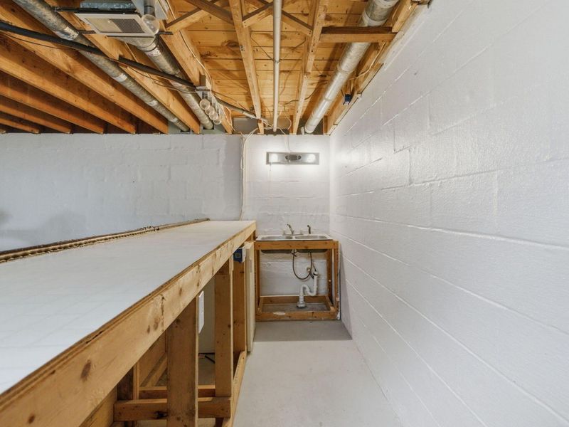 1352 Northridge Road , Columbus, OH 43224 Photo 46