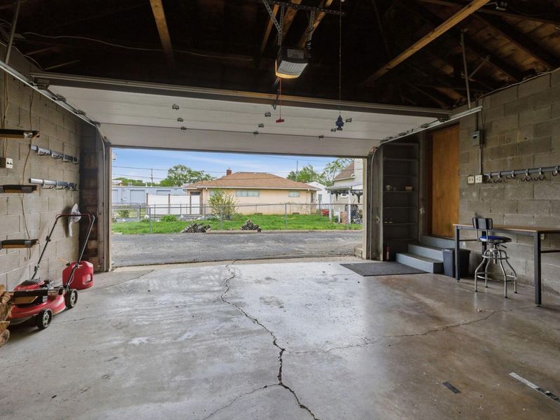 1352 Northridge Road , Columbus, OH 43224 Photo 55