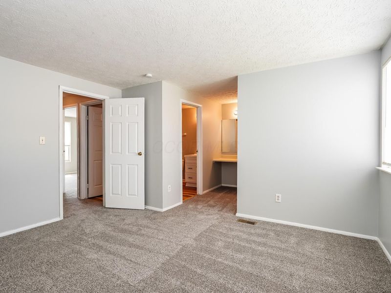 3850 Julia Court , Columbus, OH 43230 Photo 9