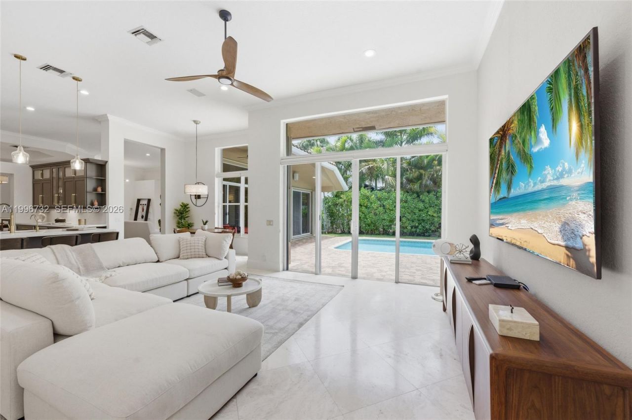 1783 Victoria Pointe Cir , Weston, FL 33327 Photo