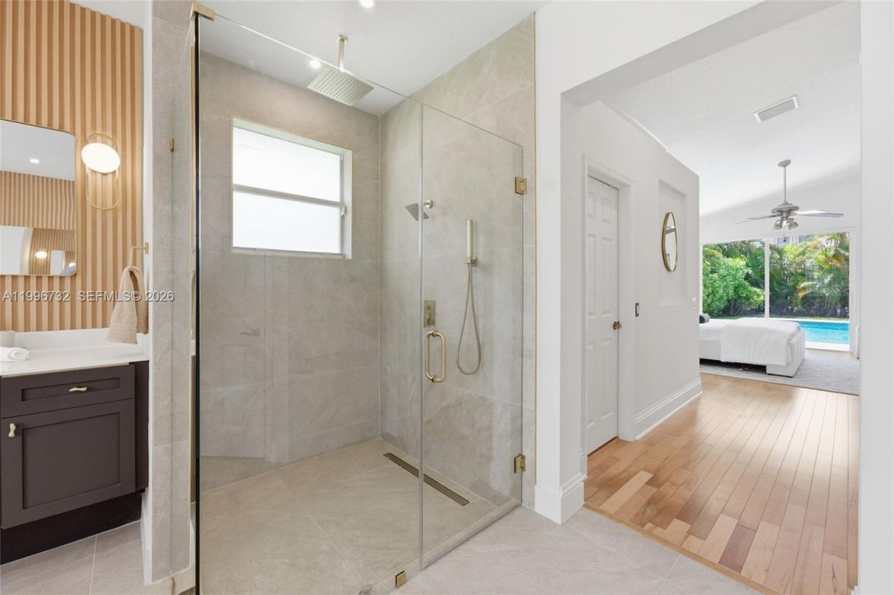 1783 Victoria Pointe Cir , Weston, FL 33327 Photo