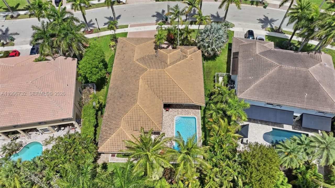 1783 Victoria Pointe Cir , Weston, FL 33327 Photo