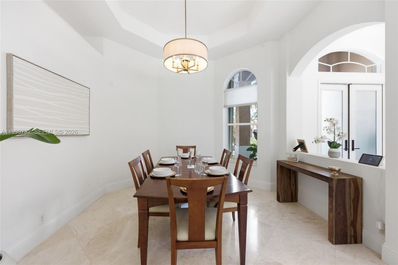 1783 Victoria Pointe Cir , Weston, FL 33327 Photo