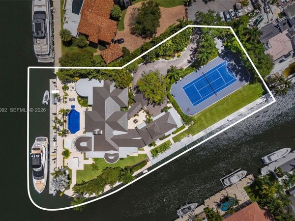 2300 Aqua Vista Blvd, Fort Lauderdale, FL 33301