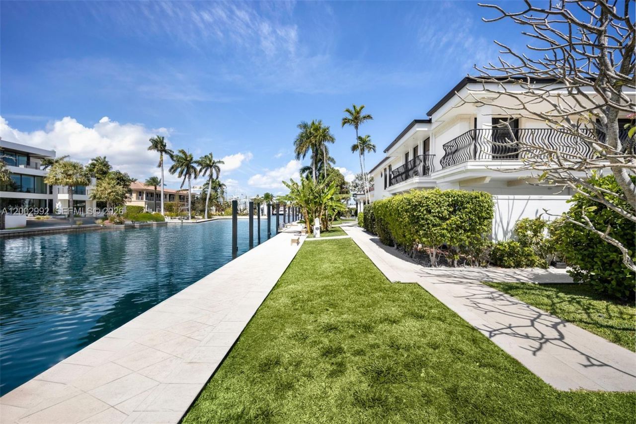 2300 Aqua Vista Blvd, Fort Lauderdale, FL 33301 Photo