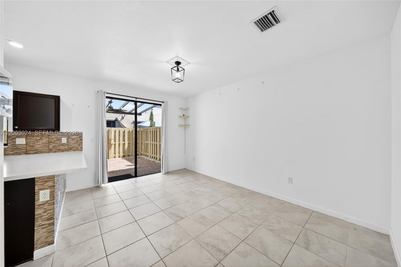 11469 SW 252nd Ter, Homestead, FL 33032 Photo