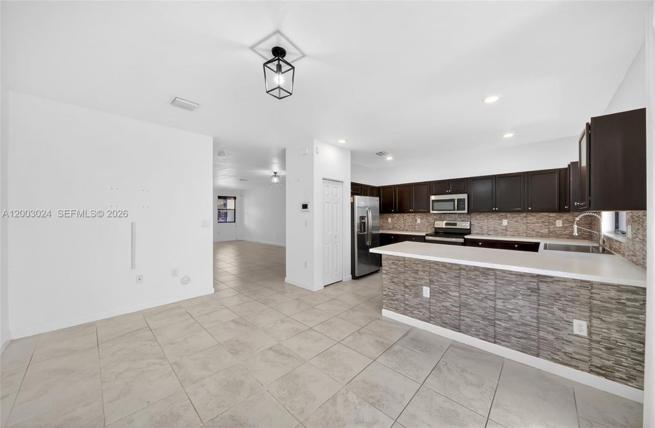 11469 SW 252nd Ter, Homestead, FL 33032 Photo