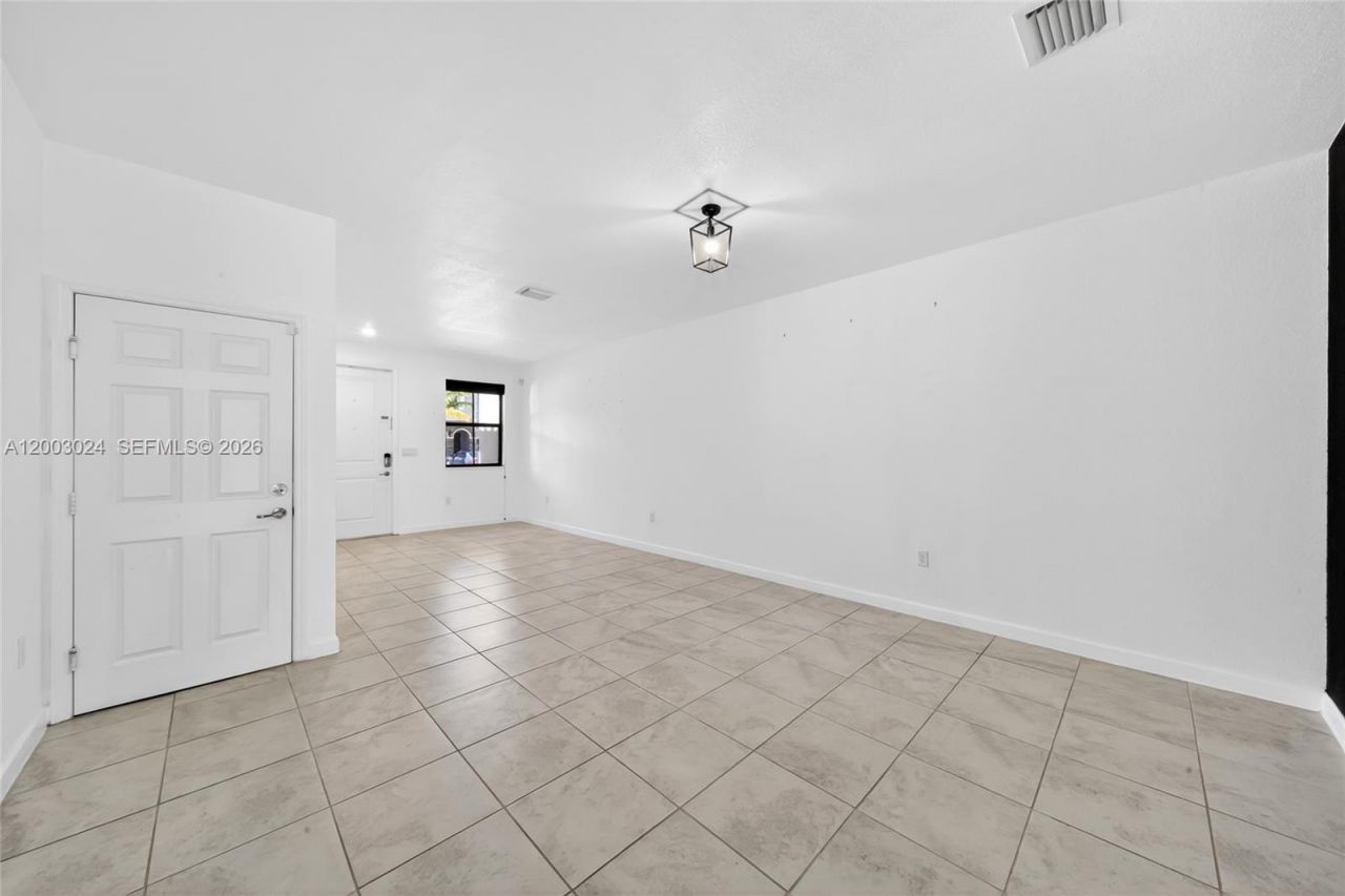 11469 SW 252nd Ter, Homestead, FL 33032 Photo