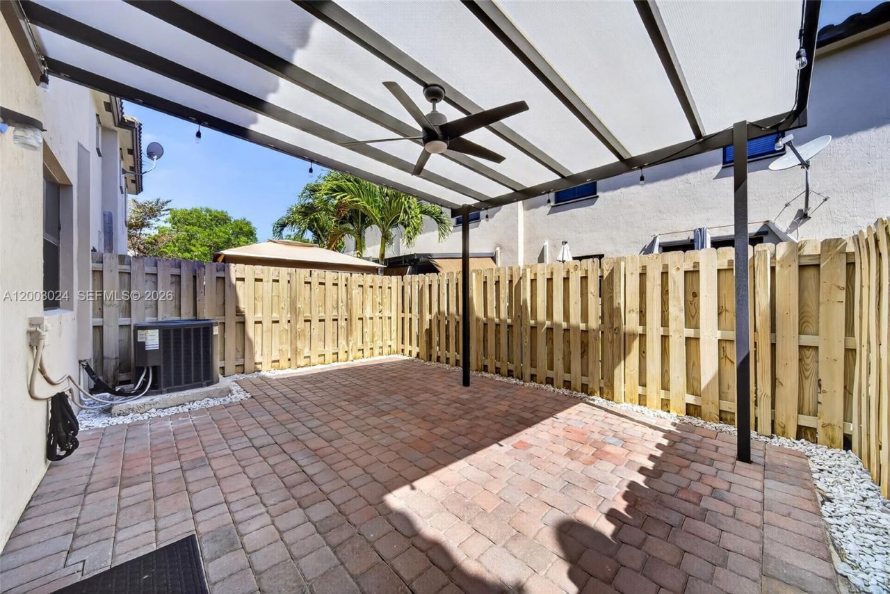 11469 SW 252nd Ter, Homestead, FL 33032 Photo