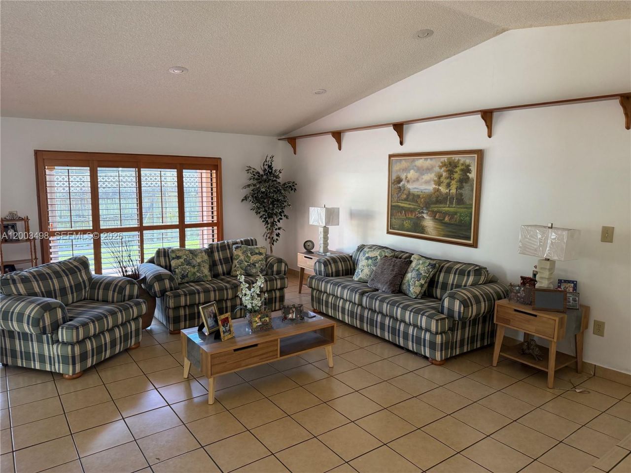 6010 NW 201st Ln , Hialeah, FL 33015 Photo