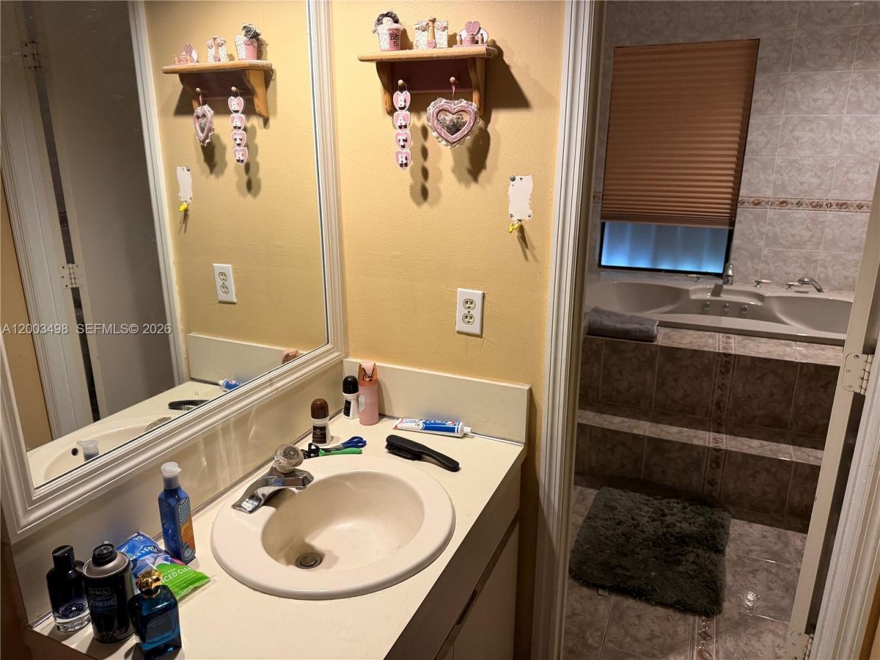 6010 NW 201st Ln , Hialeah, FL 33015 Photo