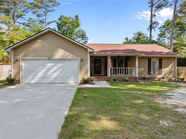 5812 Tuckertown Lane , Fayetteville, NC 28314