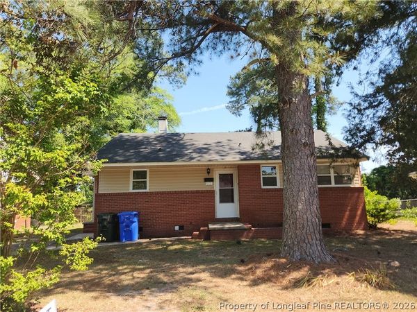 469 McBain Drive , Fayetteville, NC 28303