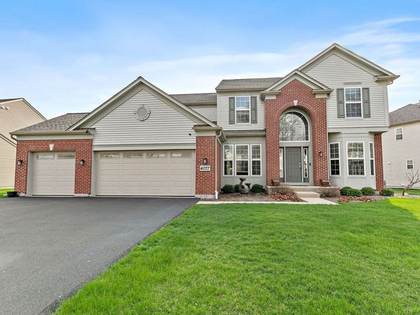 4077 Stratford Lane , Carpentersville, IL 60110