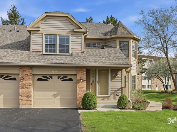 3276 N Carriage Way Court , Unit D, Arlington Heights, IL 60004