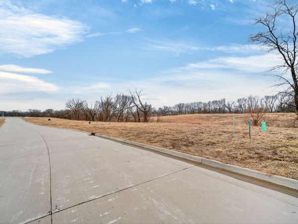 275 Alder Boulevard , Pleasant Hill, IA 50327