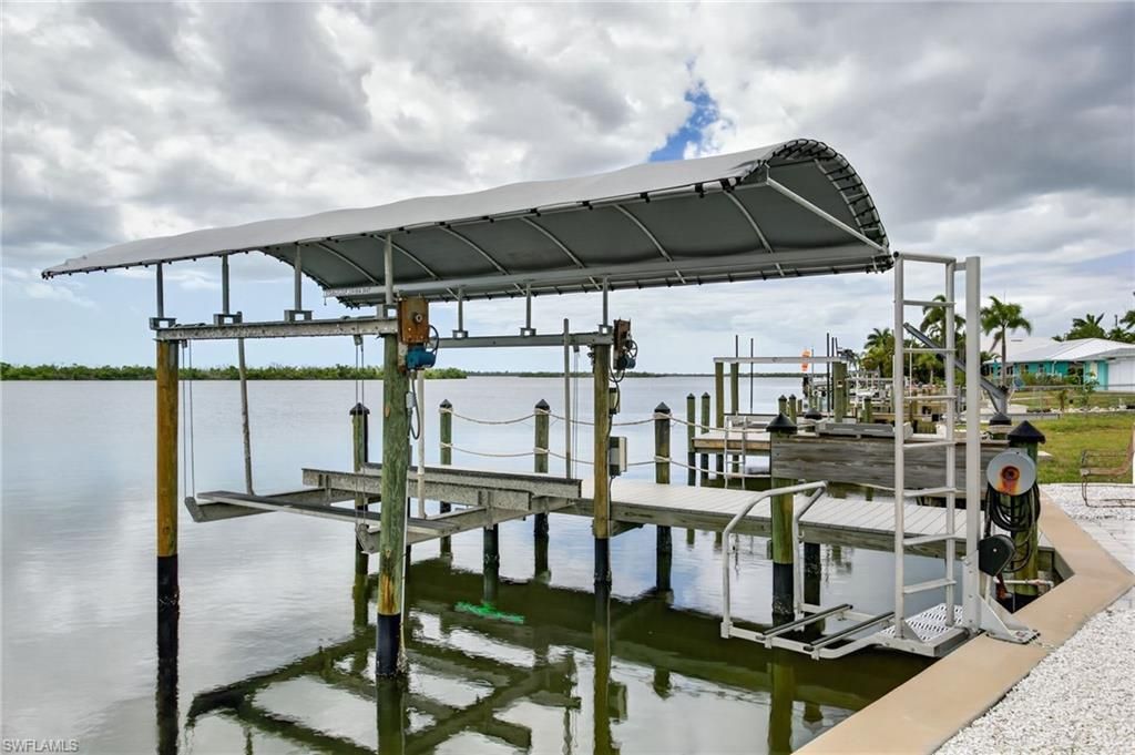 11859 Island Ave, Matlacha, FL 33993 Photo