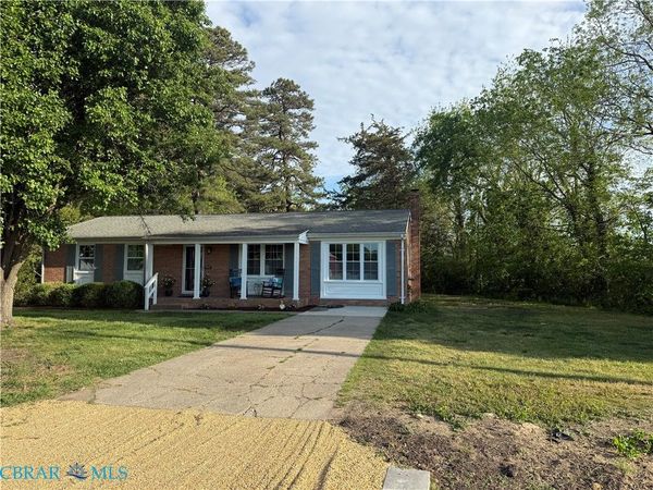8157 Glass Road , Hayes, VA 23072
