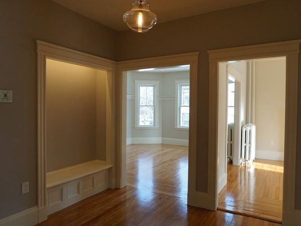 42 Mt Pleasant Ave, Unit 3, Boston, MA 02119