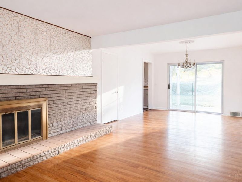 2175 Carlsbory, Springfield Twp., OH 45231 Photo 5