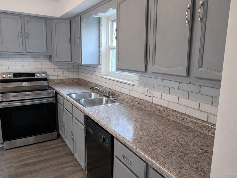 2175 Carlsbory, Springfield Twp., OH 45231 Photo 7