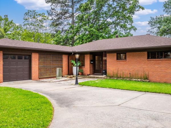 3747 Lakeview Road , North Little Rock, AR 72216