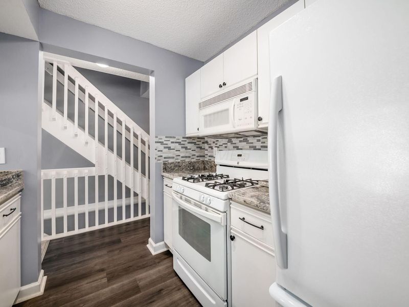 2486 Bethel Road , Columbus, OH 43220 Photo 11